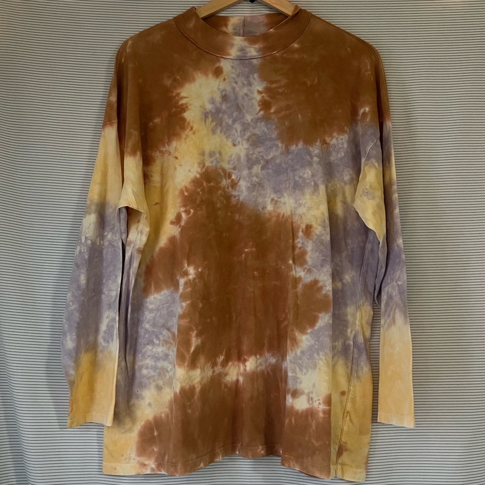 𝓦𝓮 𝓣𝓱𝓮 𝓕𝓻𝓮𝓮 // Tie Dye Shirt